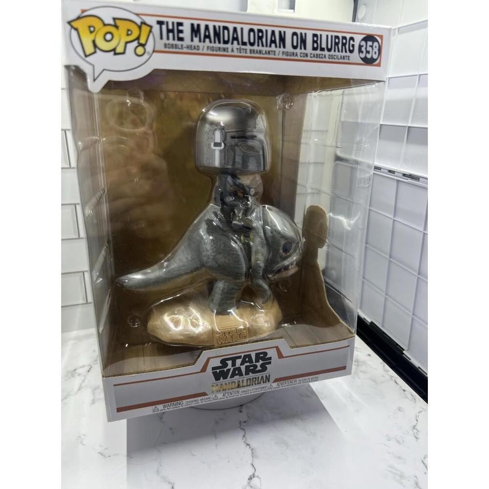 Funko Pop! Deluxe: Star Wars - The Mandalorian on Blurrg #358